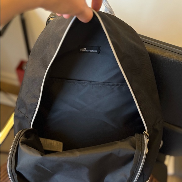 New Balance Black & Grey Classic Backpack — Lightweight & Unused 🎒 - Picture 3 of 5